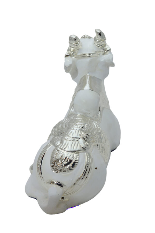 White  marble cow - Image 2