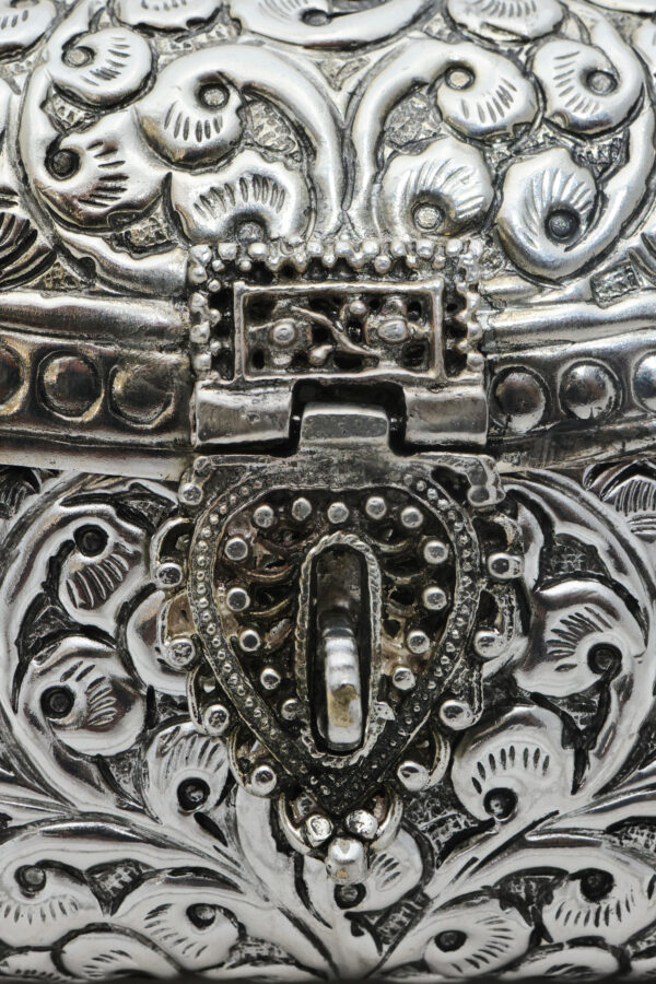Hanging Purse - Image 4