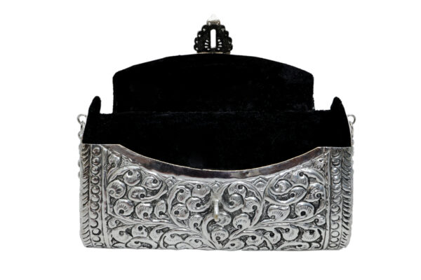 Hanging Purse - Image 5
