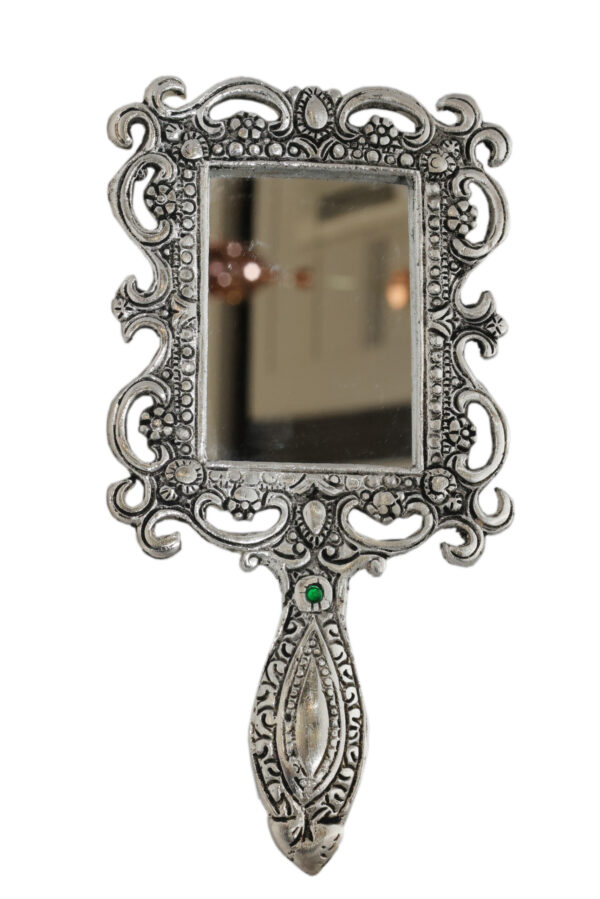 Hand mirror